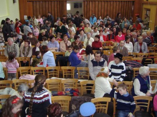 Hraje celá dědina aneb S veselou myslí na nesmysly. - 18.3.2006